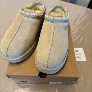 UGG Tasman Slippers Size 11 for Women’s,  size 9 for Men’s Mustard seed